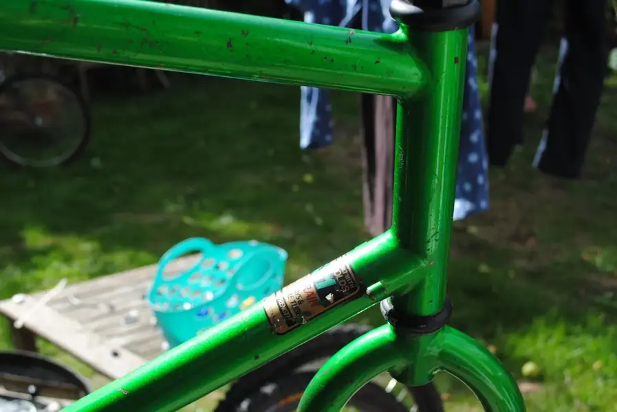 head tube action.webp