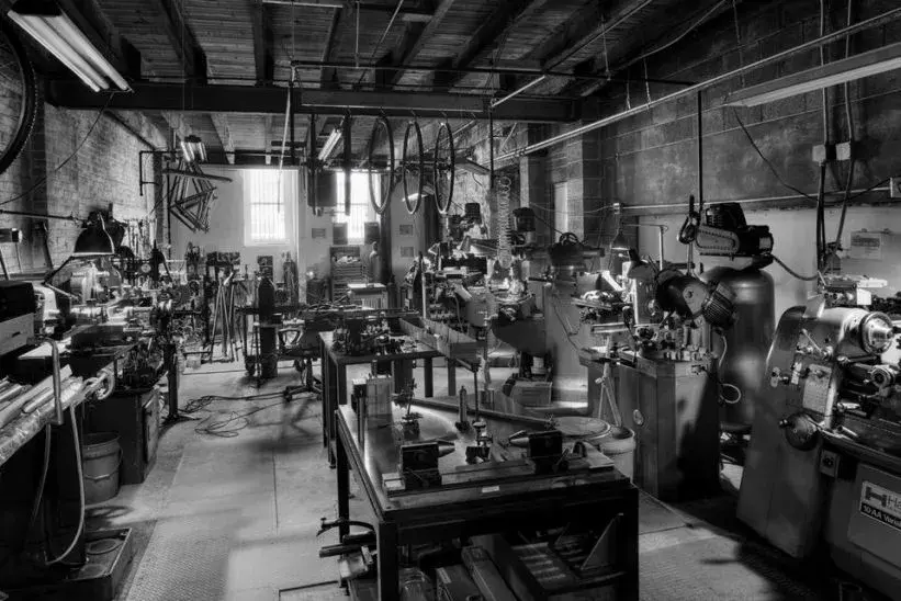 engin_shop_hdr.webp