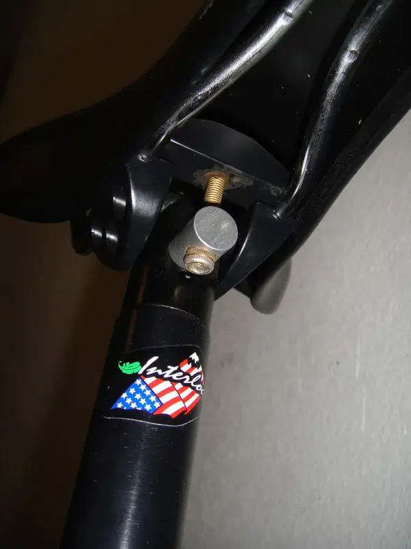 Mantis Seatpost.webp
