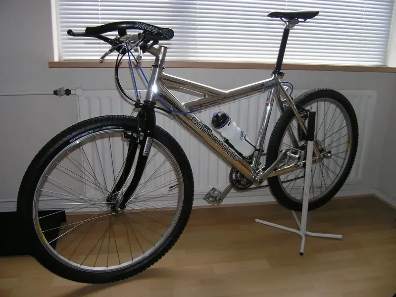 Cannondale Killer V900.webp