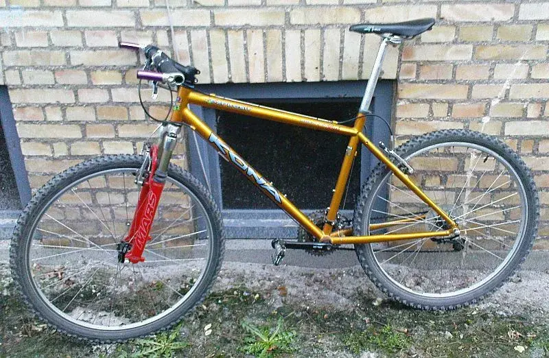 1997 Explosif size 18 Mars forks.webp