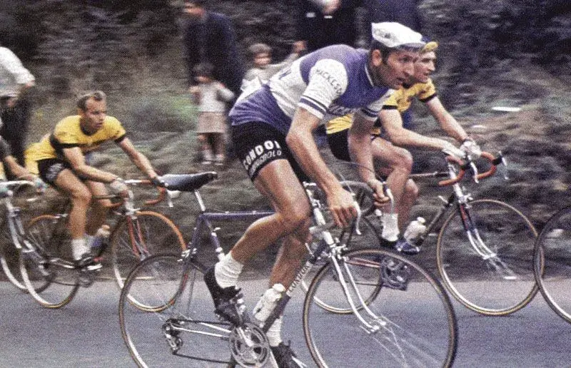 RegSmith.HughPorter.GeorgeDrewell.Feb69ICScover.A.webp