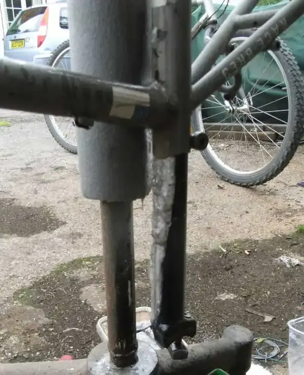 90-pine-seatpost.webp