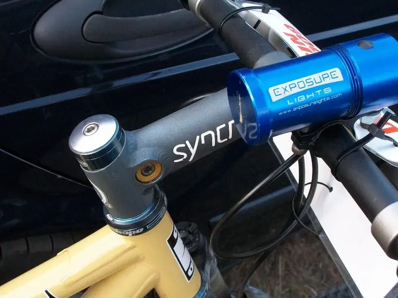 syncros top cap.webp