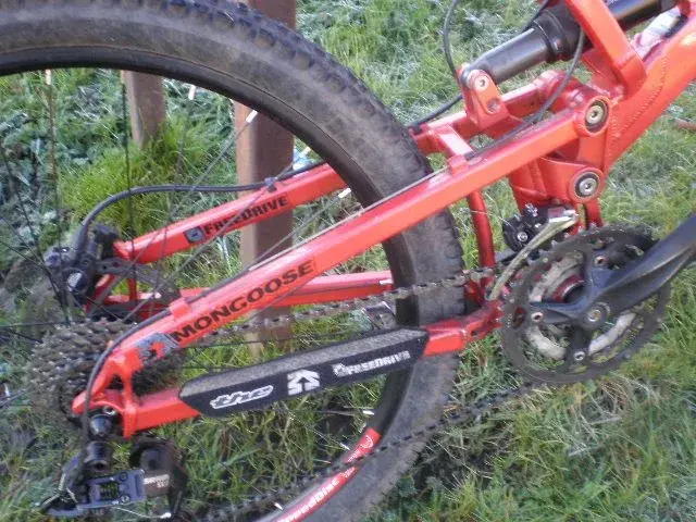 mongoose tiocali comp 006.webp