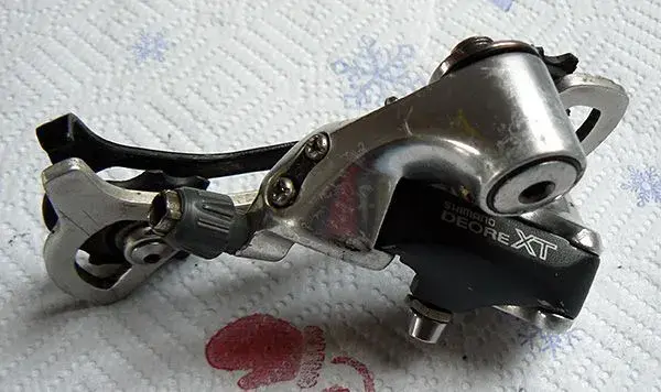 XT-derailleur-front.webp