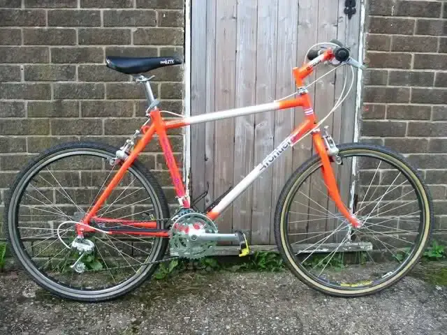 1988 89 Donohue build..webp
