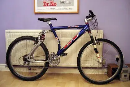 1998 lts3000 xc.webp