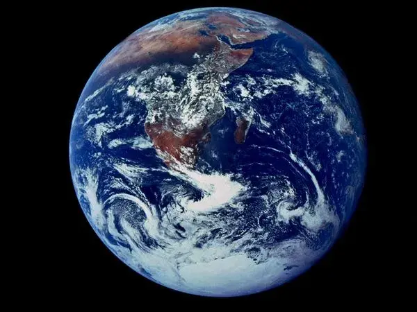 earth-full-view.webp
