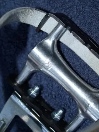 VP189 scratched axle body.webp
