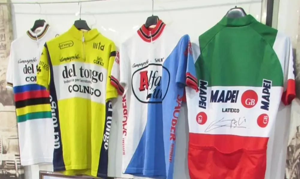 Epoca Jerseys.webp