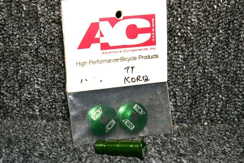 AC-crankcaps-grn.webp