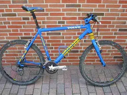 blue cannondale.webp