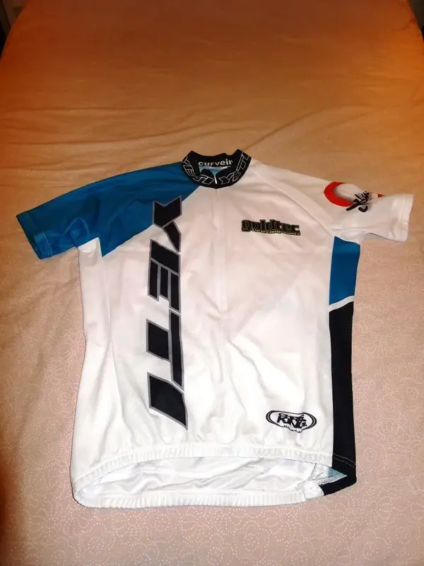 yeti_jersey 002.webp