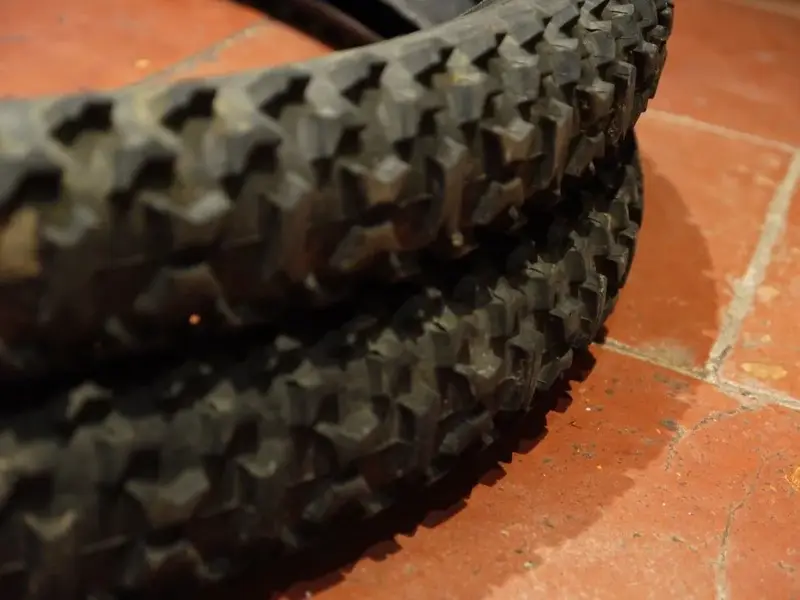 marin lite tyres 3.webp