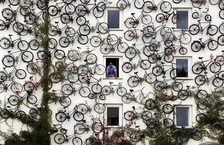 bikewall.webp
