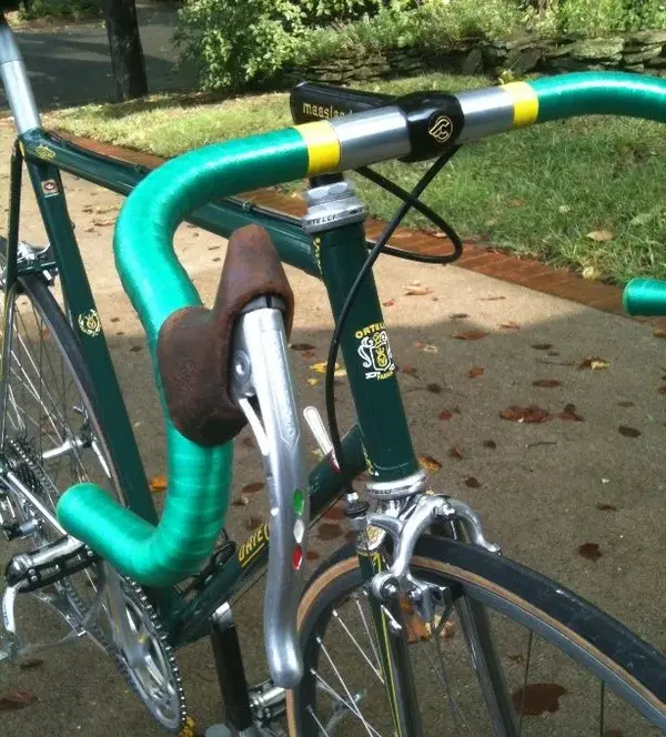 Front view brake lever.webp