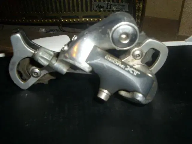 SL704245.webp