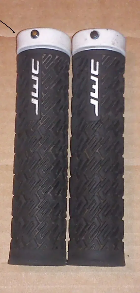 DMR grips 1.webp