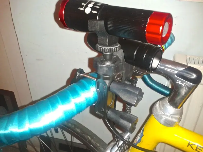 cam holder1.webp
