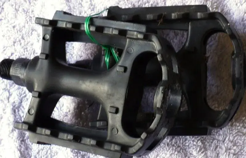 cheap pedals.webp