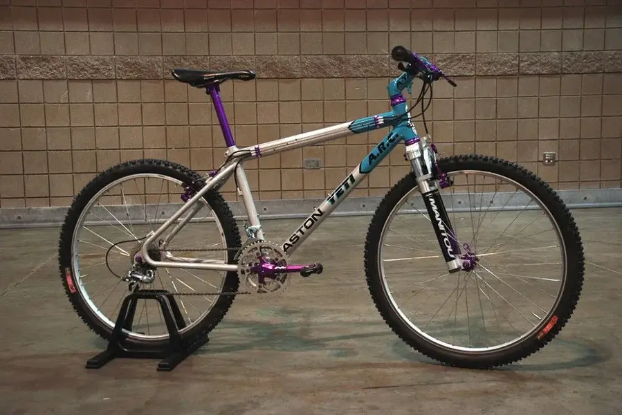 EASTON YETI ARC.webp