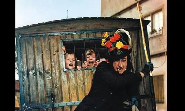 the-child-catcher-645-75.webp