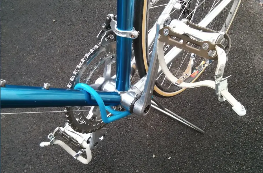 979 finish lhc pedal chainset.webp