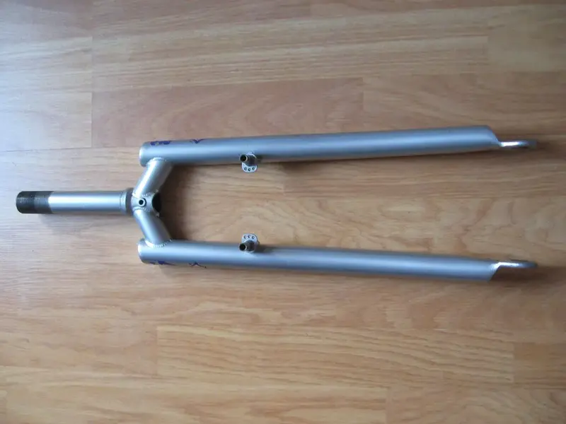 F7 Forks (before).webp