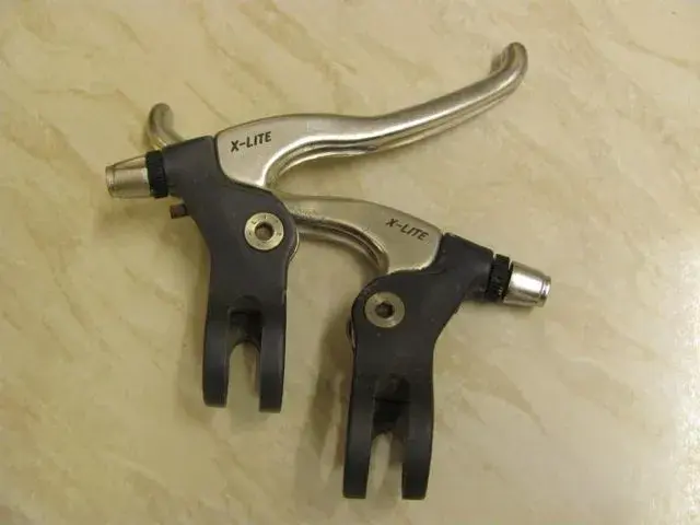 X-Lite Levers.webp