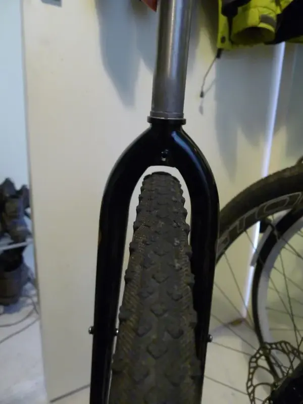 crossfork_tyre35mm 002.webp