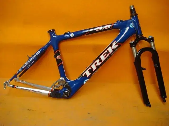 trek 9.9 pro right web.webp