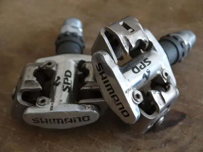 M858 pedals.webp