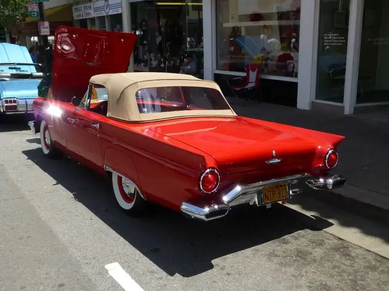 57 Thunderbird.webp