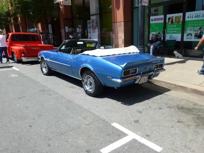 Camaro convertible.webp