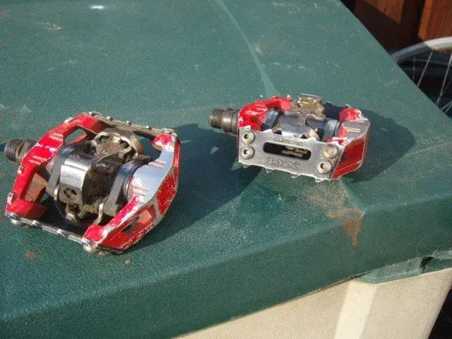 DX pedals.webp
