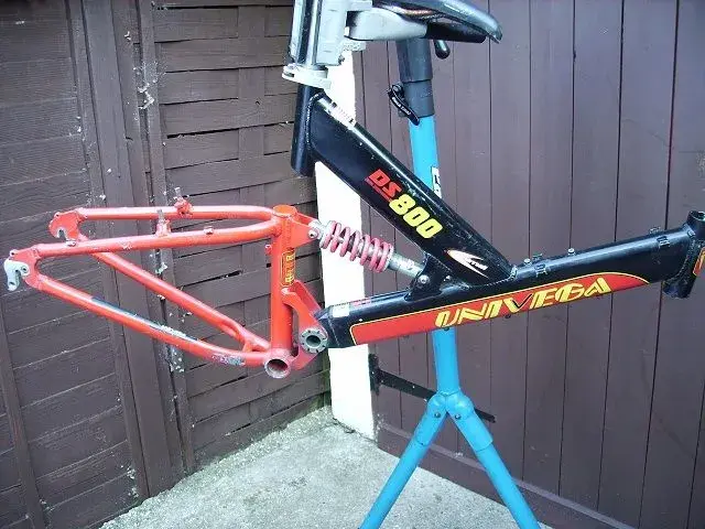 NOW KARMA IF COLLECTED Univega DS800 18.5 M frame. Retrobike