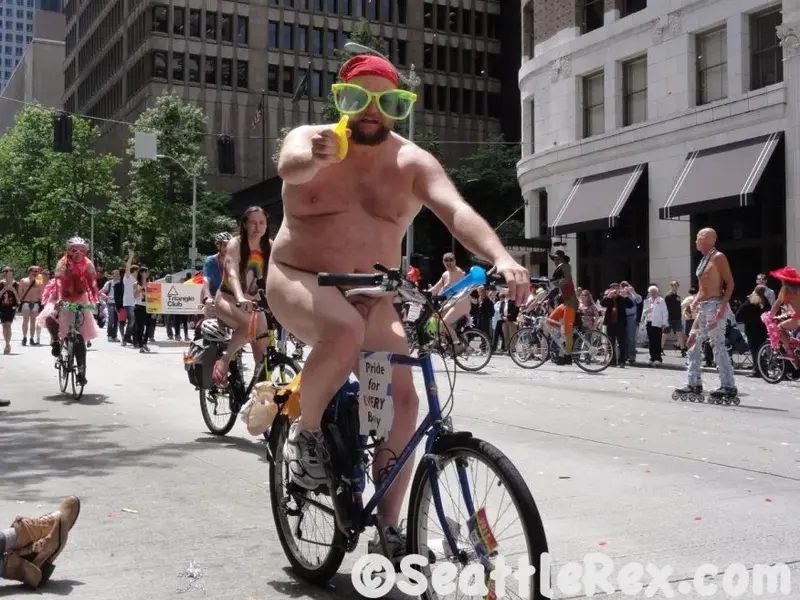 gay-pride-nude-cyclist-06-24-2012.webp