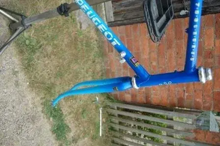 pug front side forks.webp