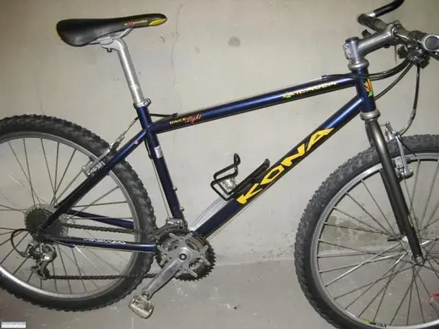 1997 Kilauea size 17 in fairly original spec.webp