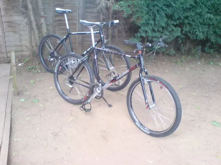 tech and kona.webp