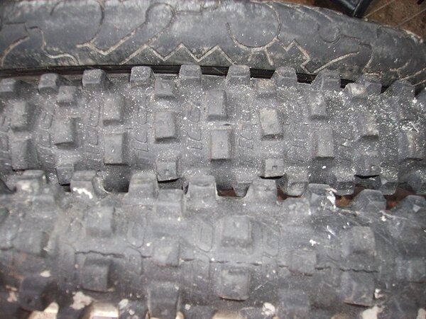 tyres frame etc 001.JPG