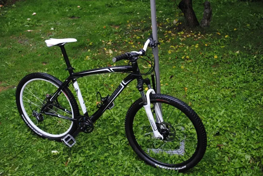 specialized hardrock sport.webp