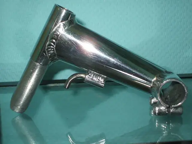 Alloy stem 02a.webp