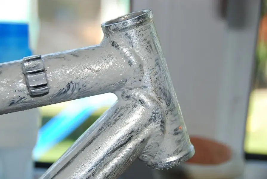 2 - Stripping lacquer.webp