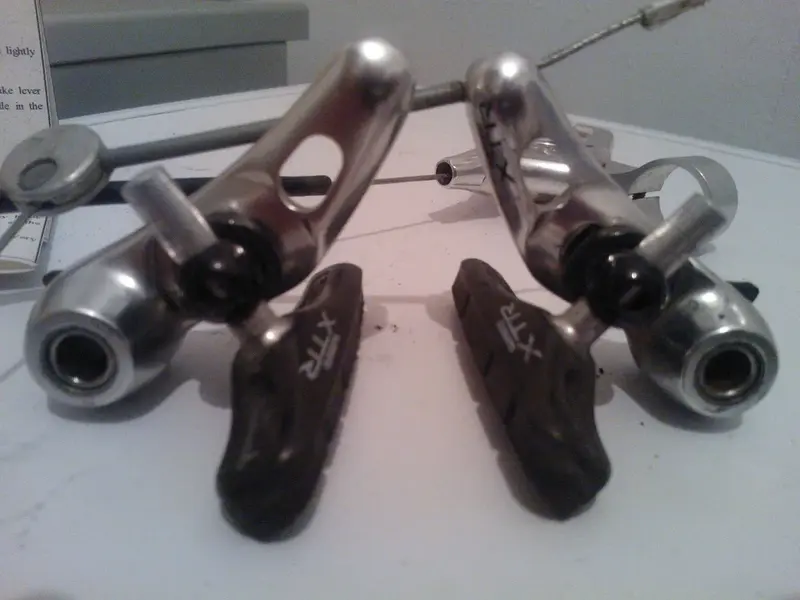 M900XTRbrakes1.webp