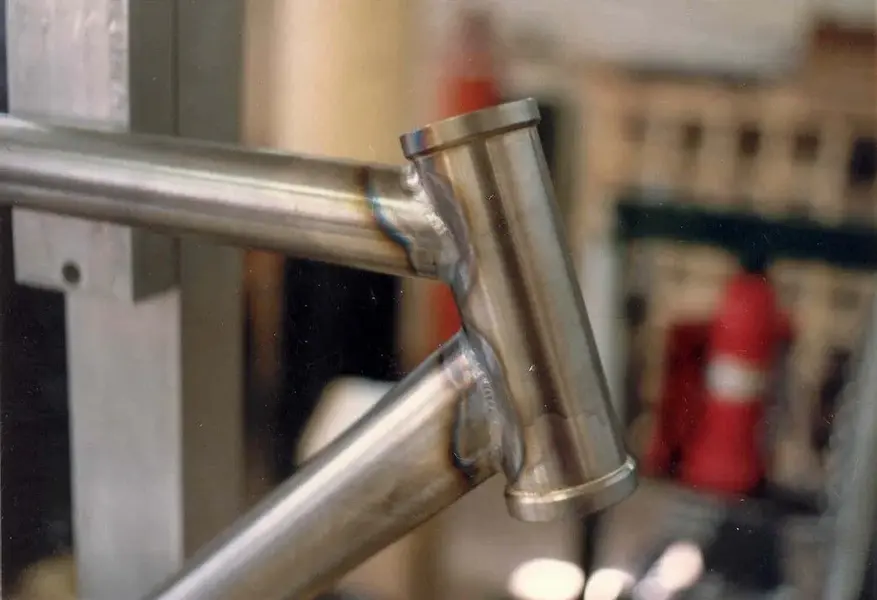 DetailHeadtube.webp