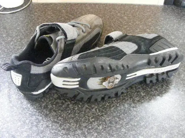 2008_0726shoes0003.webp