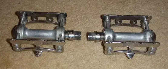 Campag pedals 1.webp