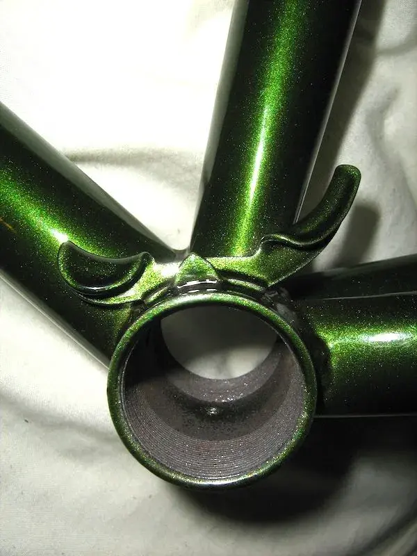 clockwork bb shell cable guide.webp